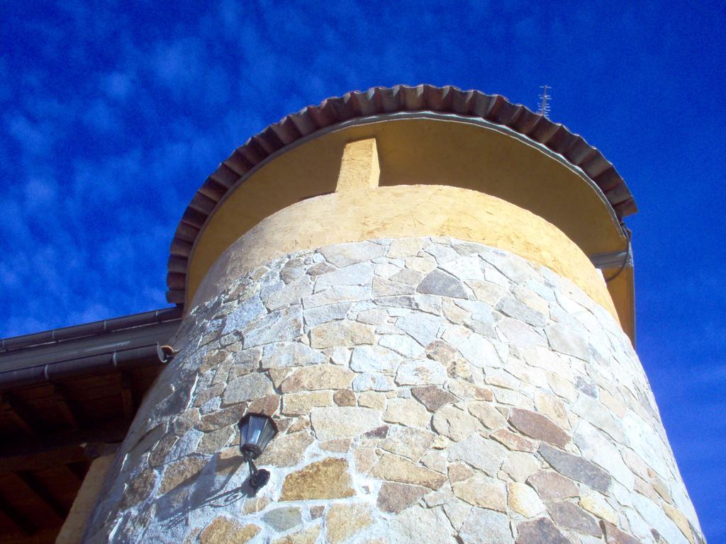 Apartamento El Dragon Serrano Sotoserrano Dış mekan fotoğraf